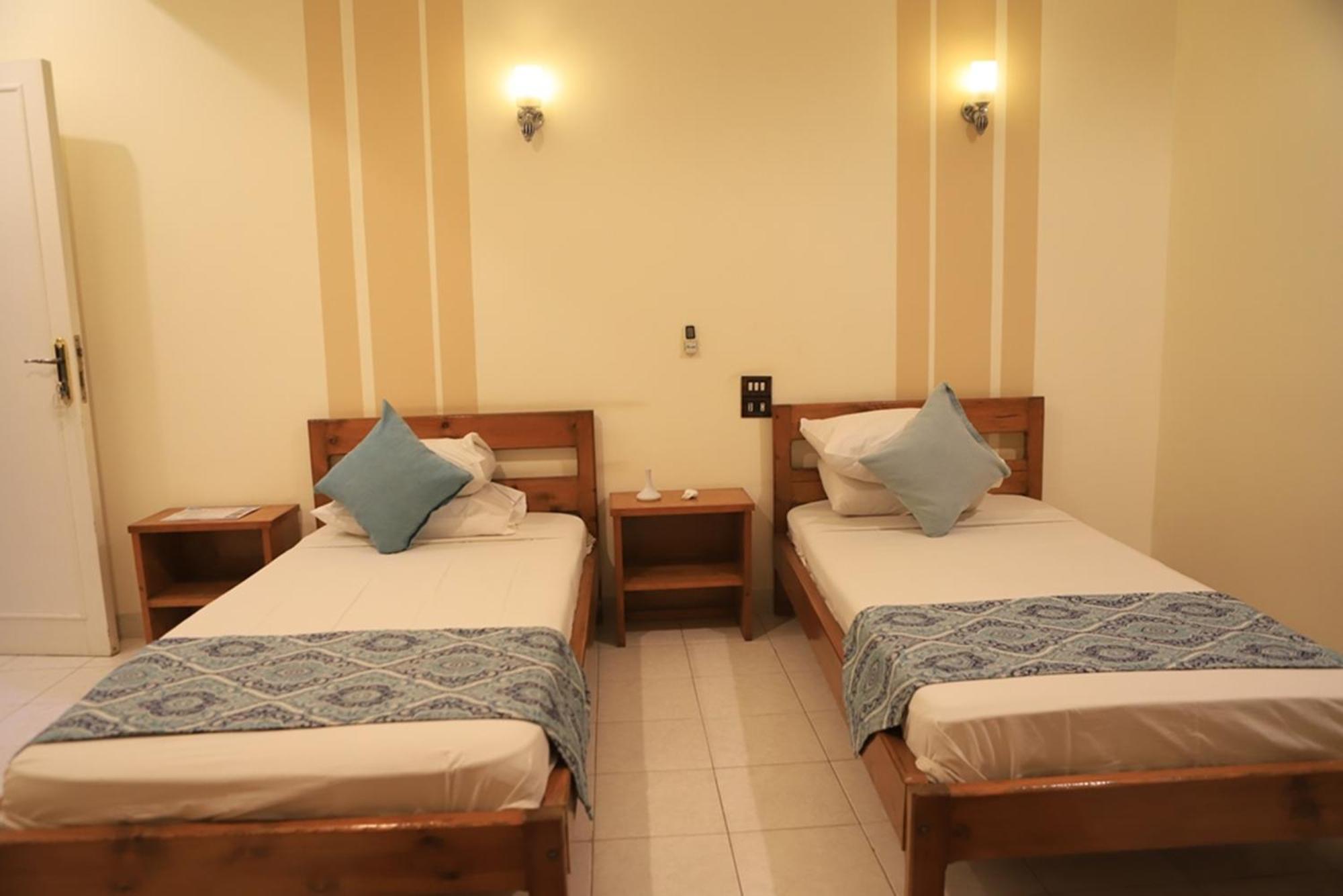 Amon Hotel Luxor Exterior photo